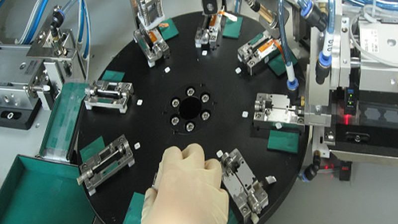 轻量级协作机器人：助力制造业柔性化转型